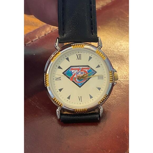 35mm NFL 75 Years Fossil Watch, ZC-00345, Mint Condition, Leather Band - Picture 3 of 4